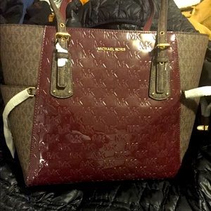 Michael Kors voyager